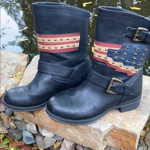 MIA biker or combat boots